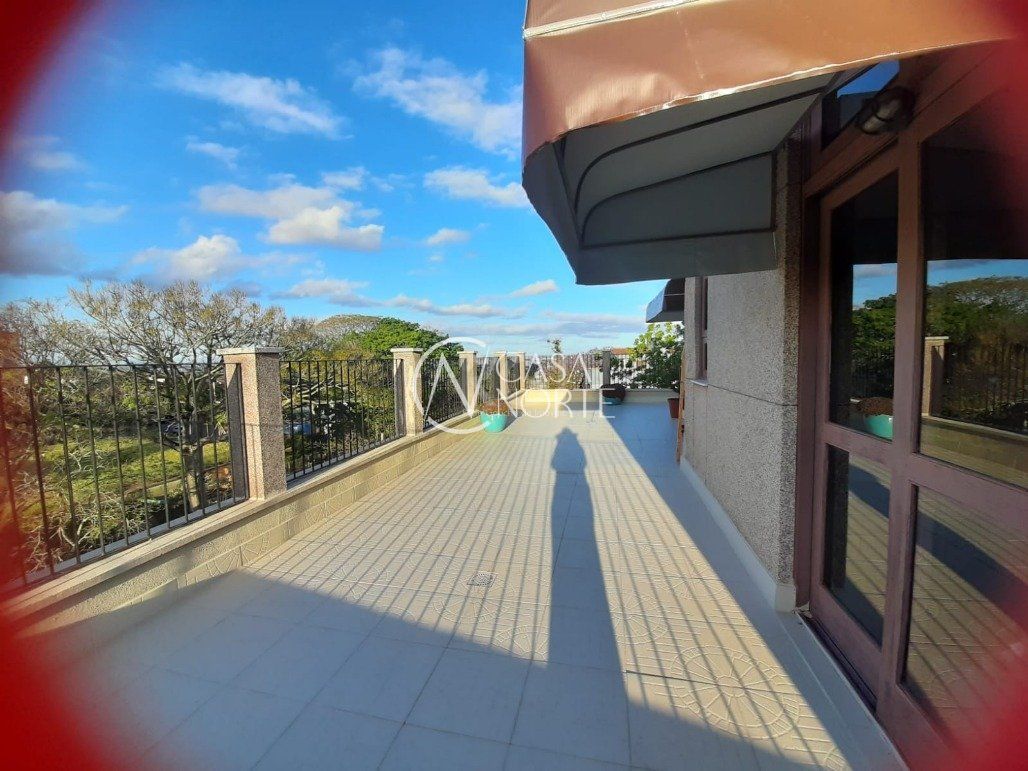 Cobertura à venda com 3 quartos, 250m², 2 suítes, 3 vagas, Avenida Bernardi no bairro Cristo Redentor em Porto Alegre