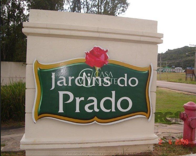 Casa à venda com 2 quartos, 60m², 2 vagas, Rua Guatambu no bairro Hípica em Porto Alegre