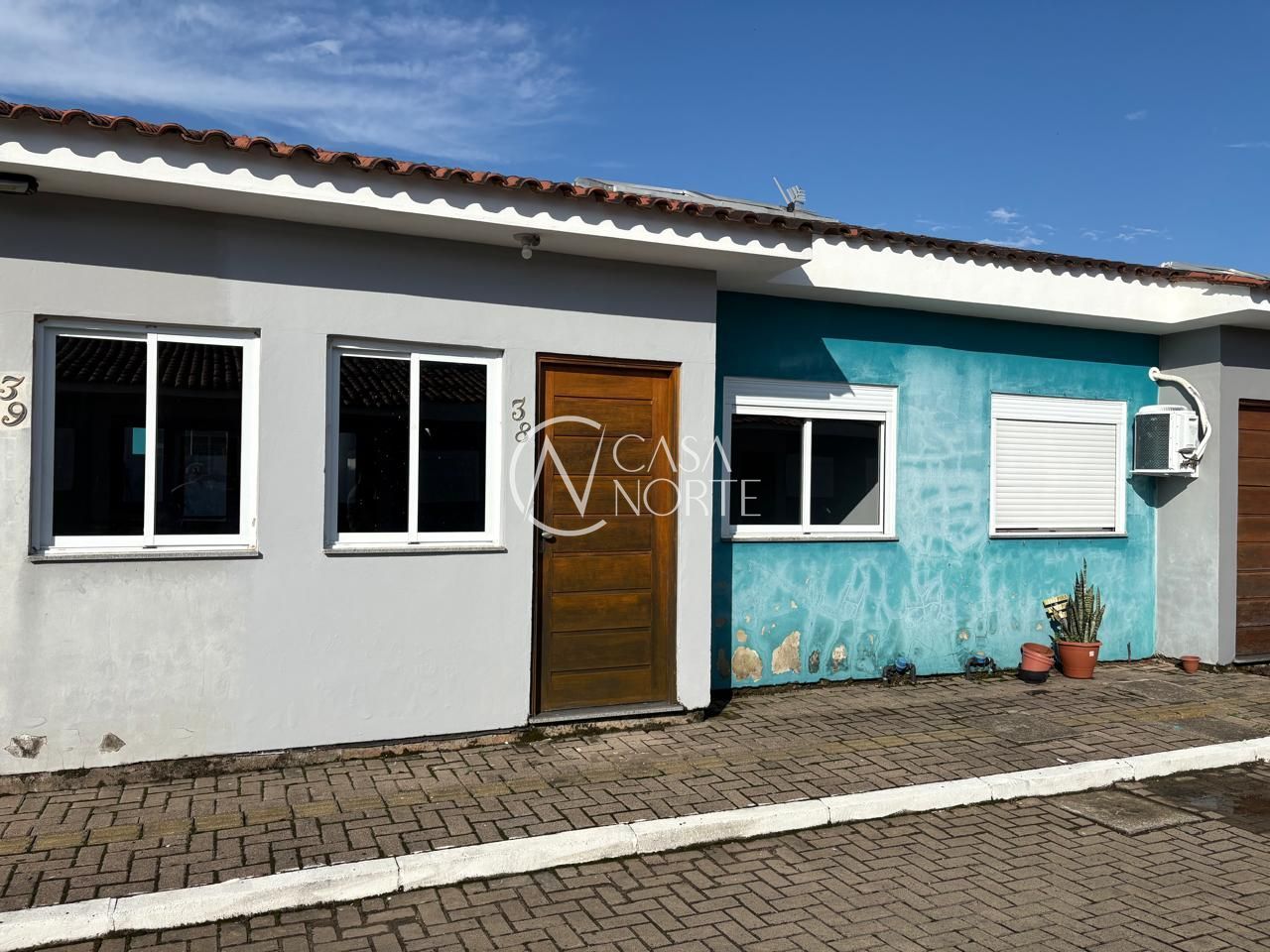 Casa de Condomínio à venda com 2 quartos, 46m², 1 vaga, Avenida Principal da Ponta Grossa no bairro Ponta Grossa em Porto Alegre