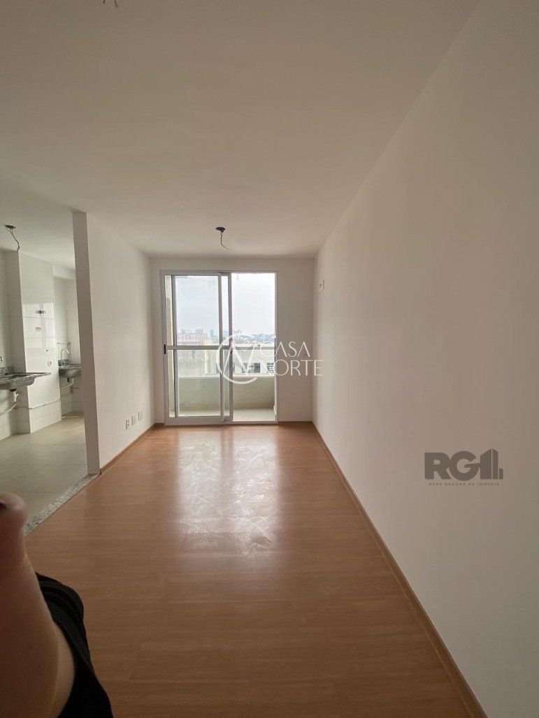 Apartamento à venda com 2 quartos, 53m², 1 suíte, 1 vaga, Rua Sílvio Silveira Soares no bairro Camaquã em Porto Alegre