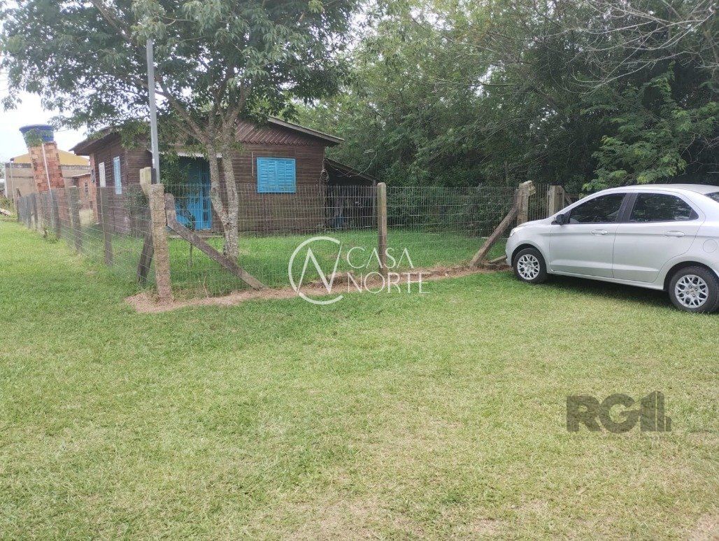 Terreno à venda  com 319m², Beco Luiz Sidnei dos Santos Ogando no bairro Lami em Porto Alegre
