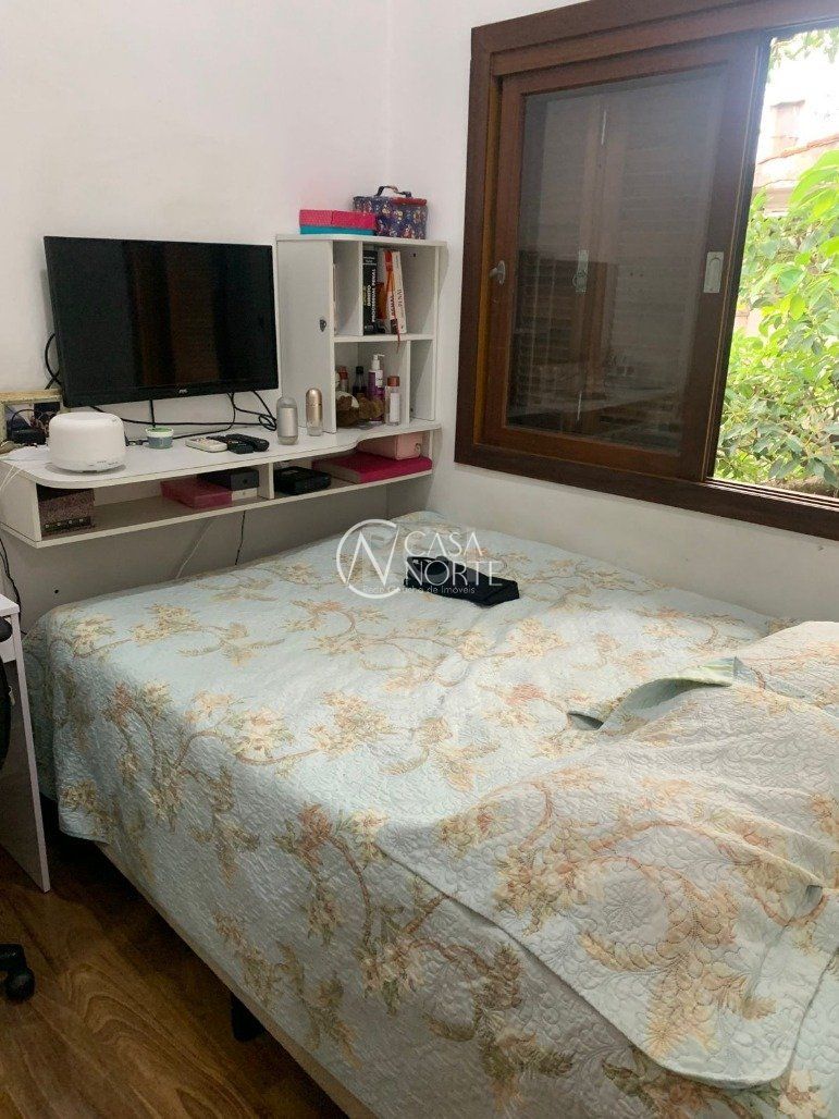 Sobrado à venda com 3 quartos, 91m², 1 vaga, Rua Professor Joaquim Felizardo no bairro Espírito Santo em Porto Alegre