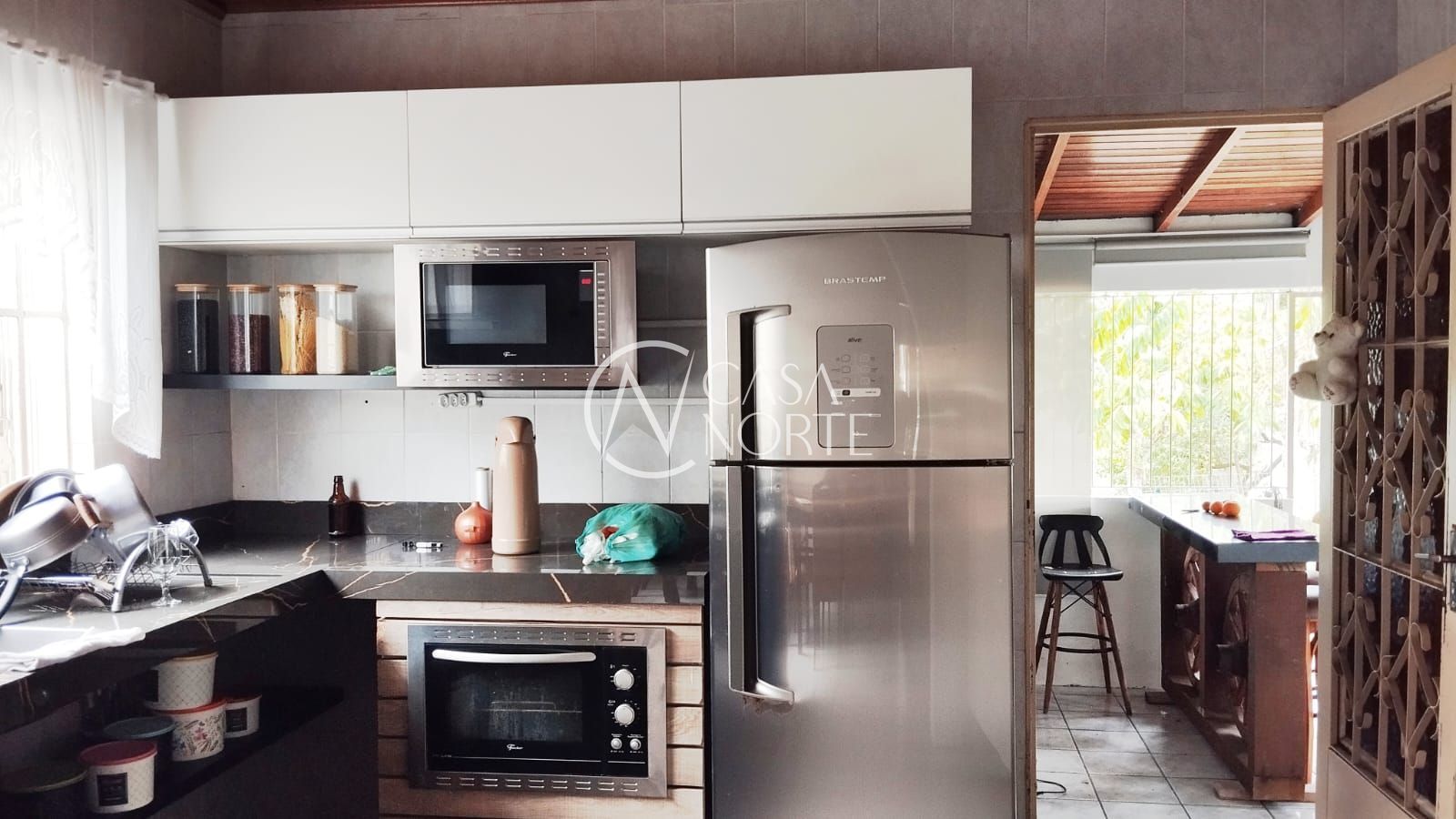 Casa à venda com 2 quartos, 380m², 2 vagas, Rua Pedro Aniceto de Souza no bairro Aberta dos Morros em Porto Alegre