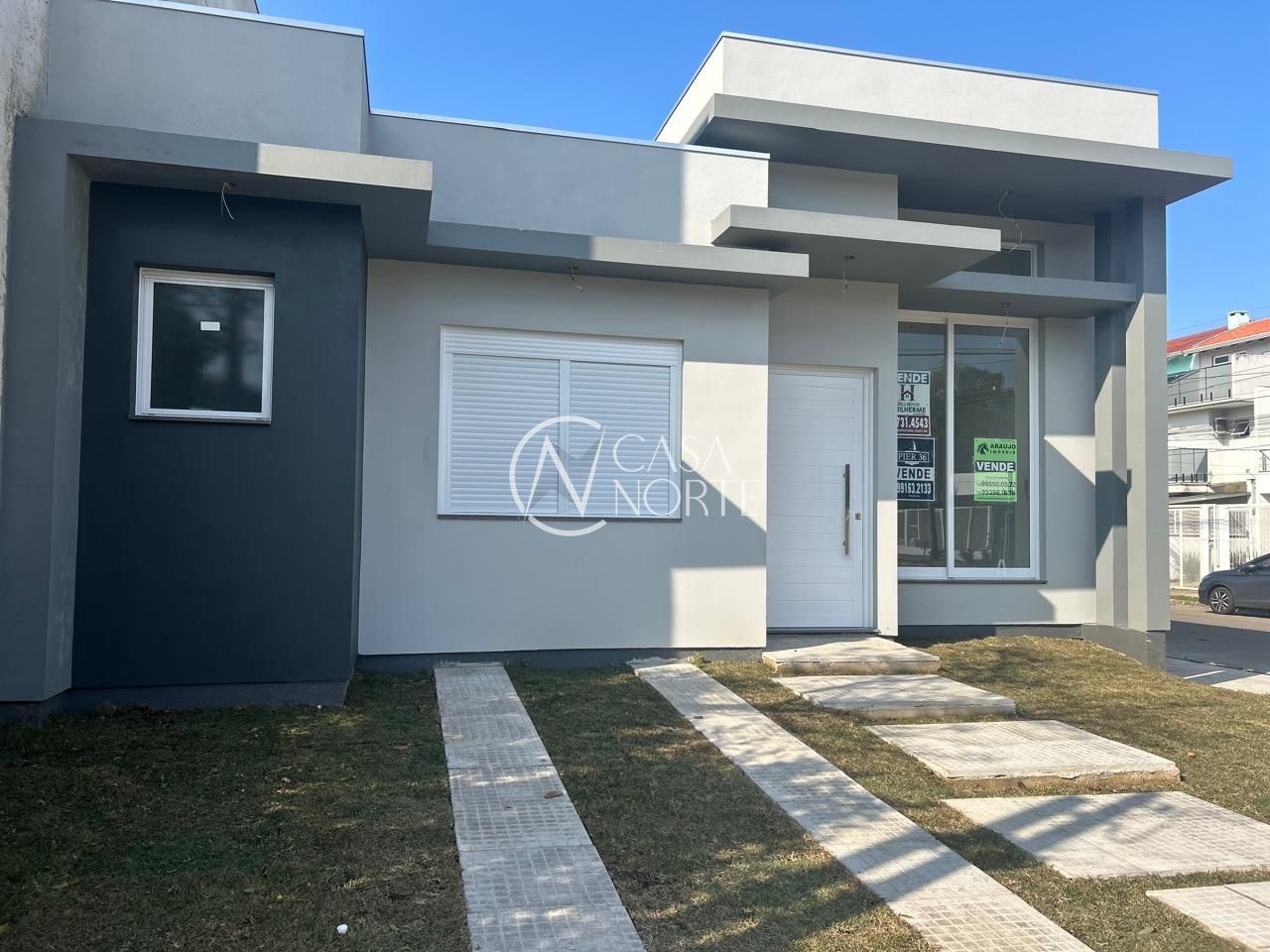 Casa à venda com 3 quartos, 95m², 1 suíte, 2 vagas, Rua Canísio Binsfeld no bairro Hípica em Porto Alegre