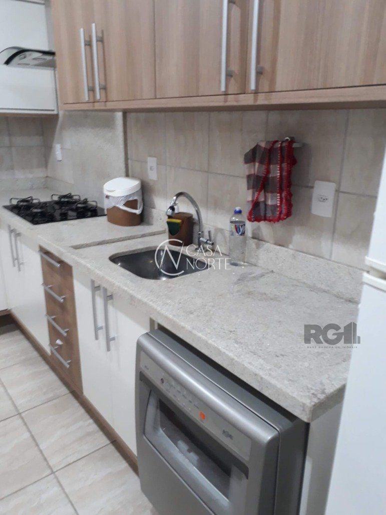 Casa à venda com 4 quartos, 330m², 2 suítes, 3 vagas, Rua Homero Só Jobim no bairro Ipanema em Porto Alegre