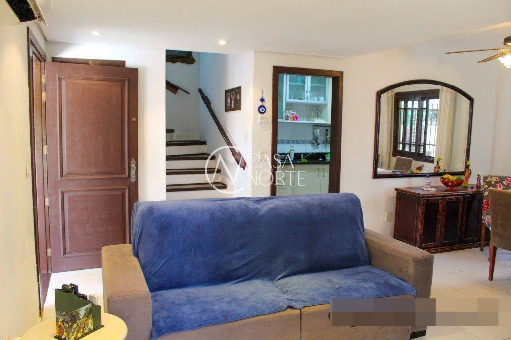 Sobrado à venda com 3 quartos, 266m², 1 suíte, 2 vagas, Rua Engenheiro Renato Costa Leite no bairro Ipanema em Porto Alegre