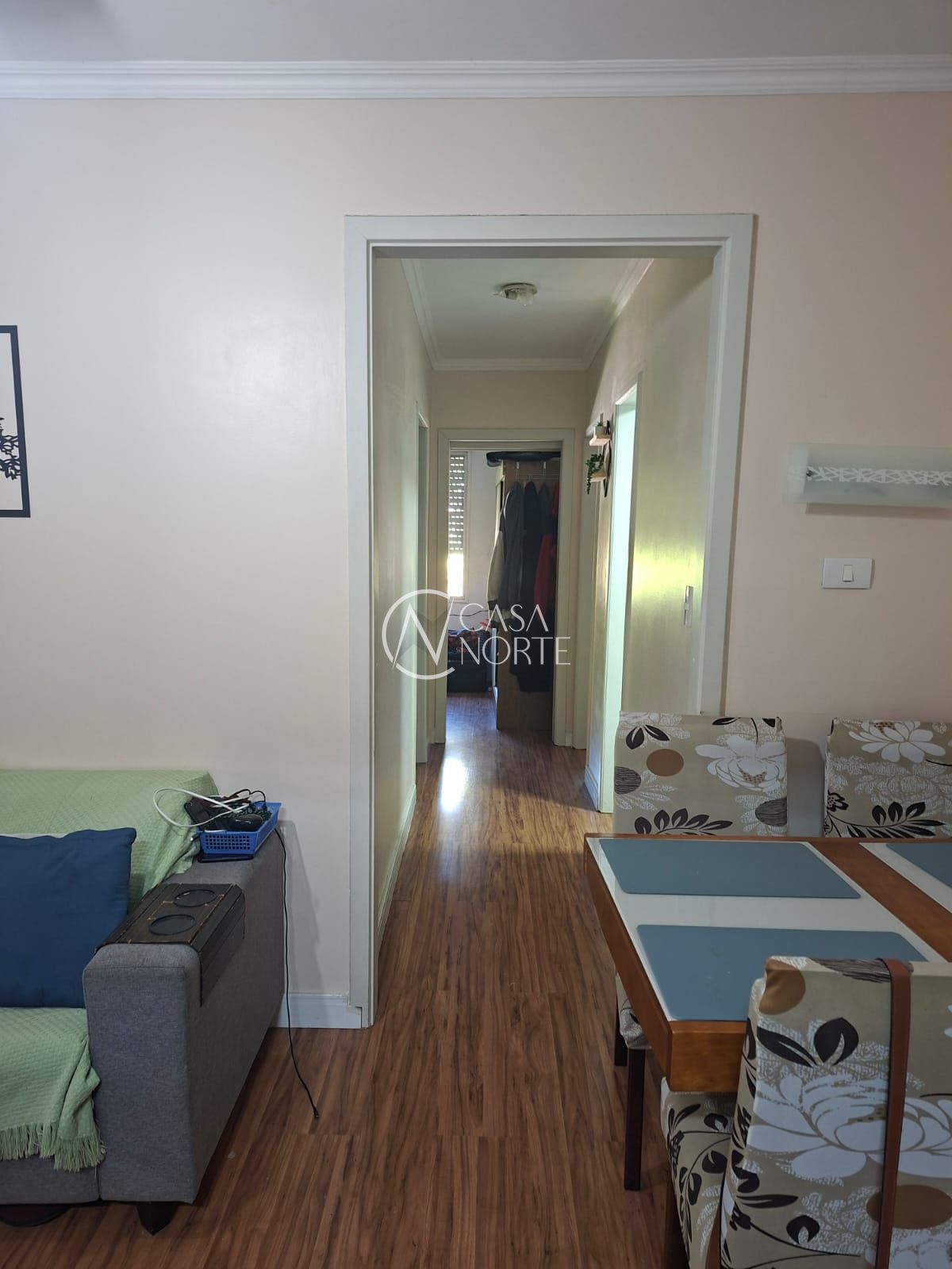 Apartamento à venda com 3 quartos, 59m², 1 vaga, Rua Doutor Pio Fiori de Azevedo no bairro Vila Nova em Porto Alegre