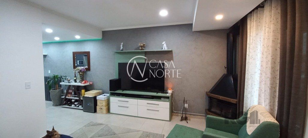 Casa à venda com 2 quartos, 83m², 2 suítes, 1 vaga, Rua Doutor Claudio Walter Ferreira da Silva no bairro Guarujá em Porto Alegre