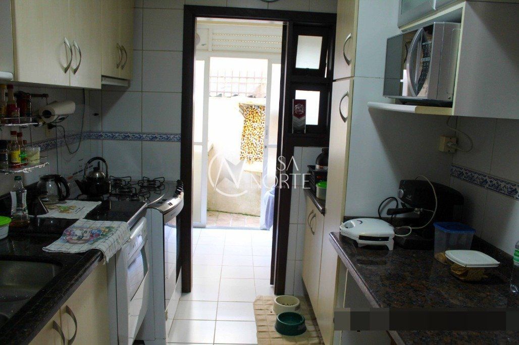 Sobrado à venda com 3 quartos, 266m², 1 suíte, 2 vagas, Rua Engenheiro Renato Costa Leite no bairro Ipanema em Porto Alegre