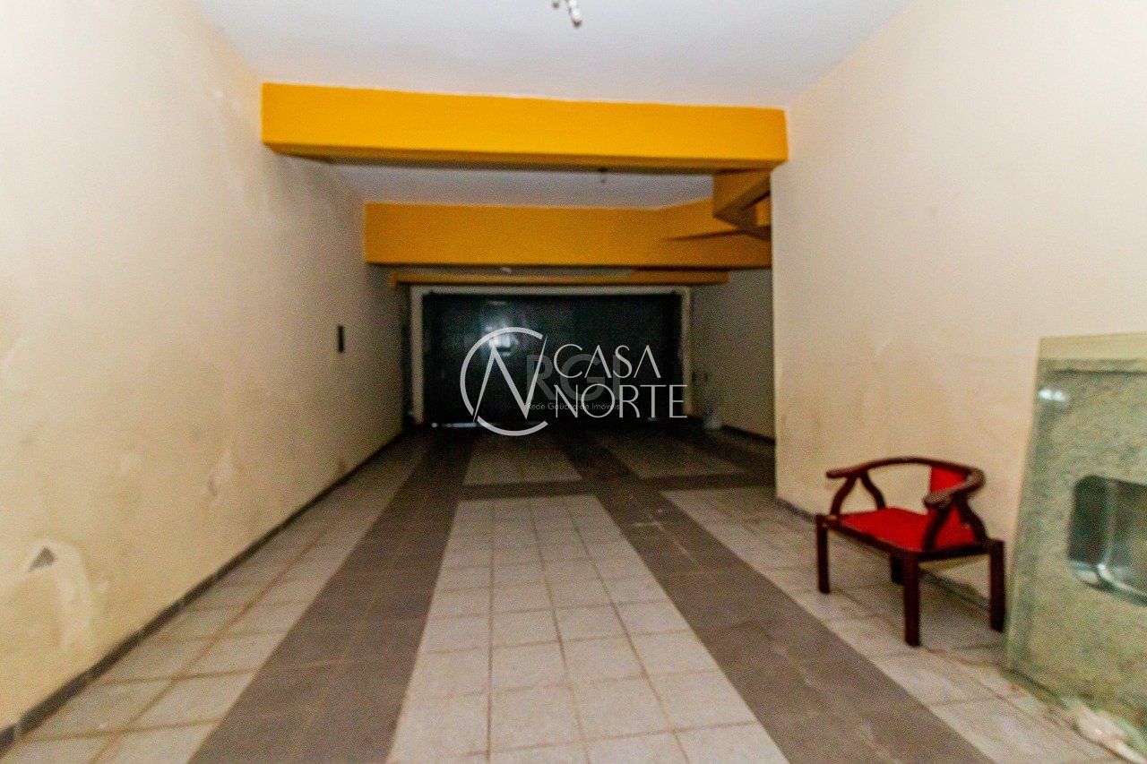 Casa à venda com 4 quartos, 431m², 2 suítes, 3 vagas, Rua Paul Harris no bairro Jardim Itu em Porto Alegre