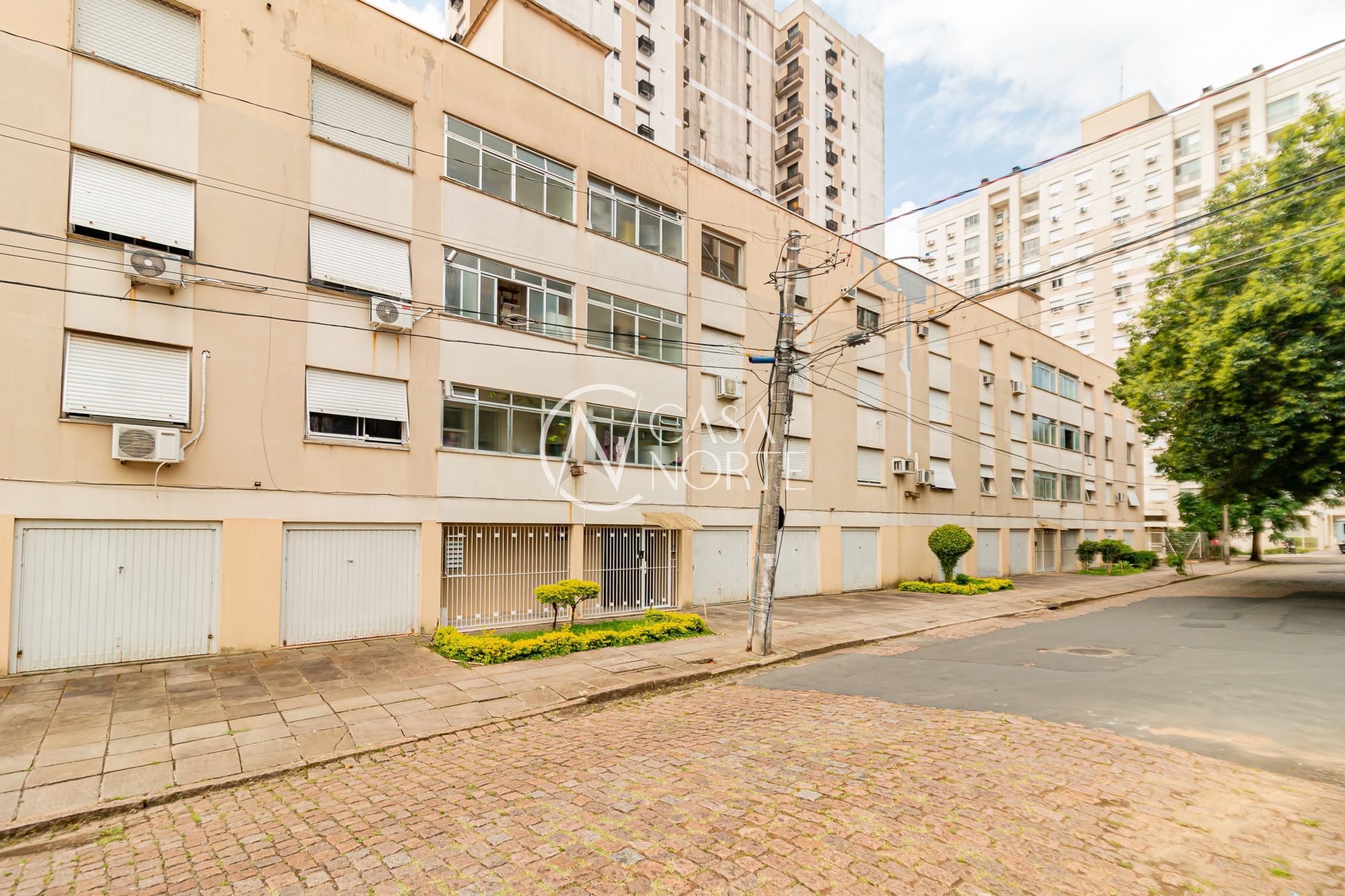Apartamento à venda com 3 quartos, 78m², 1 vaga, Rua Geraldo Souza Moreira no bairro Passo da Areia em Porto Alegre