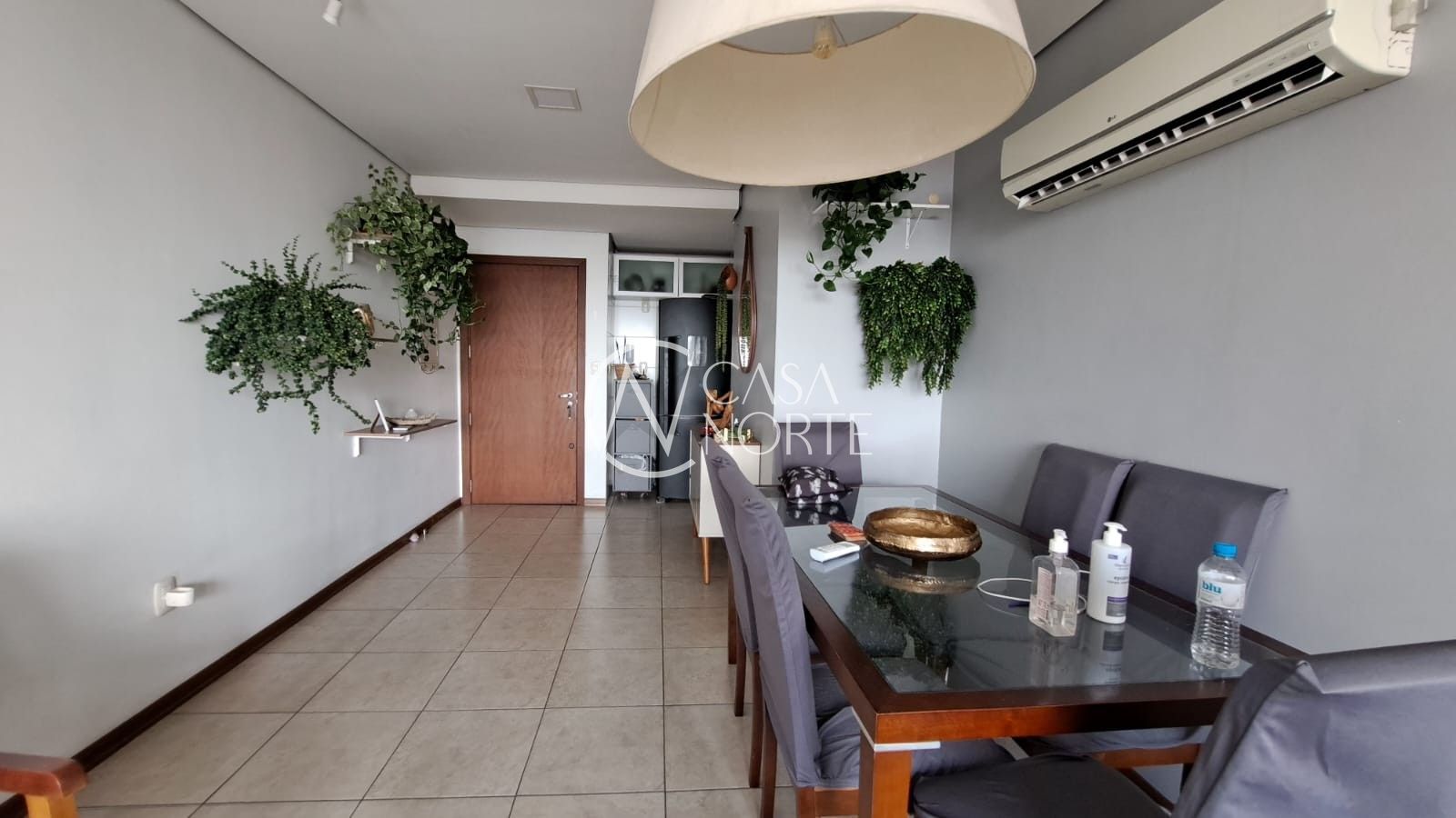 Apartamento à venda com 2 quartos, 67m², 1 suíte, 2 vagas, Rua Eugênio du Pasquier no bairro Cristo Redentor em Porto Alegre