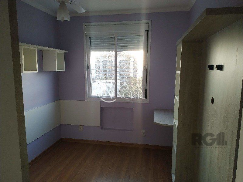 Apartamento à venda com 3 quartos, 75m², 1 suíte, 1 vaga, Rua Limoeiro no bairro Cristo Redentor em Porto Alegre