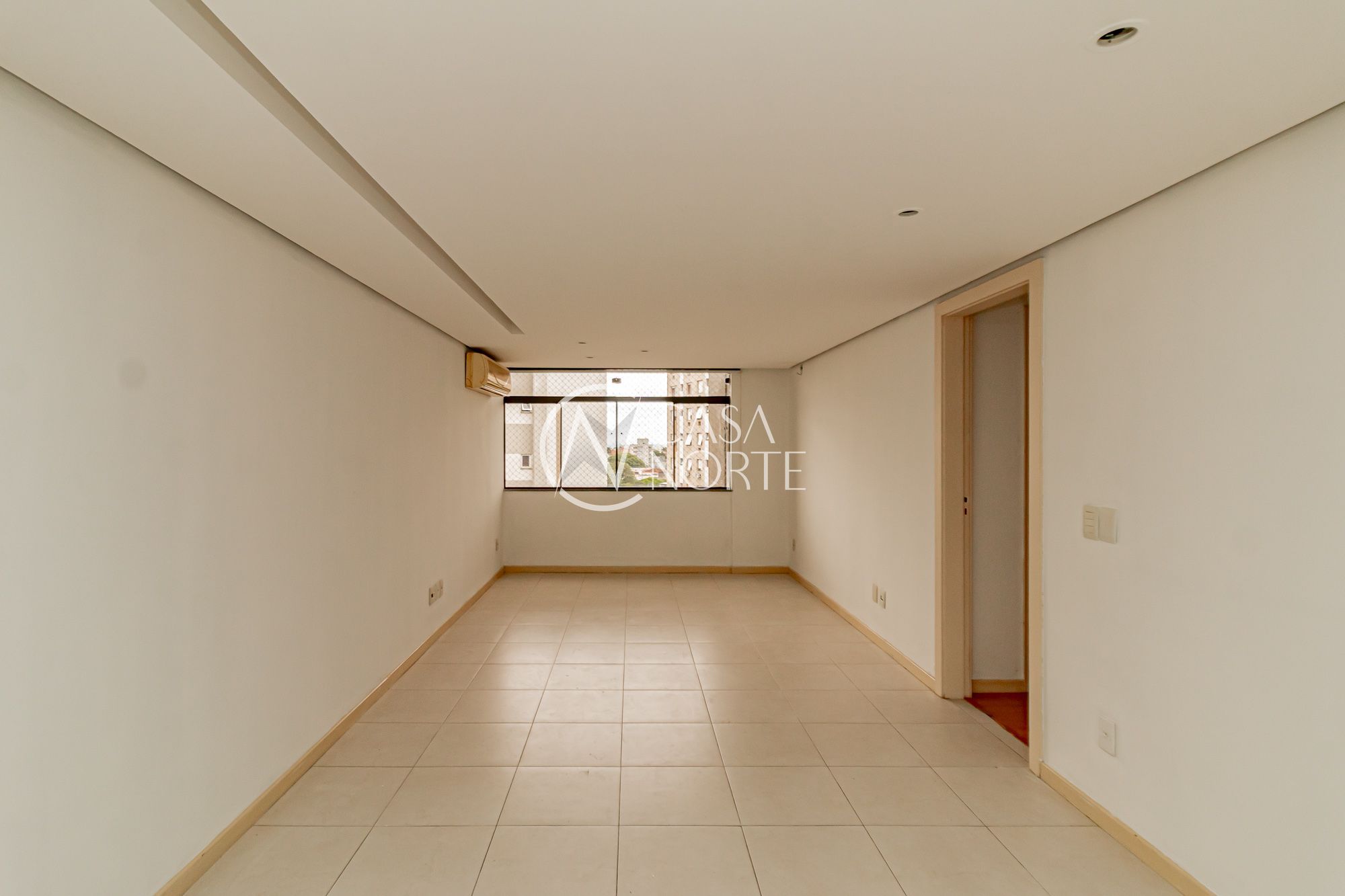 Apartamento à venda com 3 quartos, 88m², 1 suíte, 1 vaga, Rua Cipó no bairro Passo da Areia em Porto Alegre