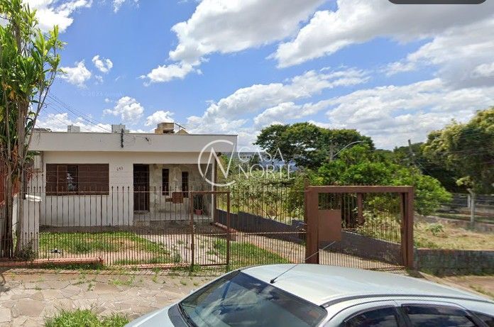 Casa à venda com 3 quartos, 180m², 1 suíte, 2 vagas, Rua Coronel João Pacheco de Freitas no bairro Jardim Itu em Porto Alegre