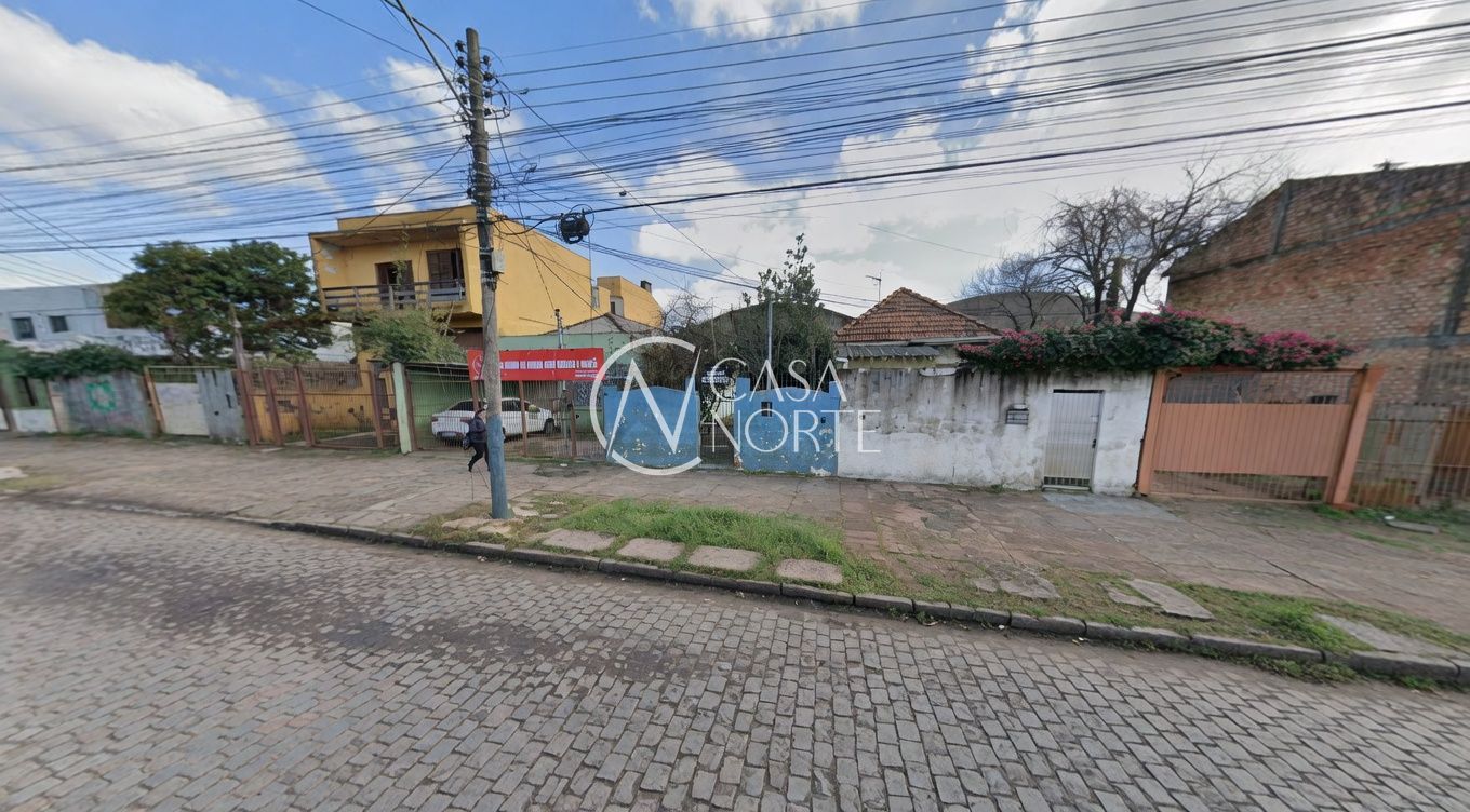 Terreno à venda  com 205m², Avenida Pernambuco no bairro Navegantes em Porto Alegre