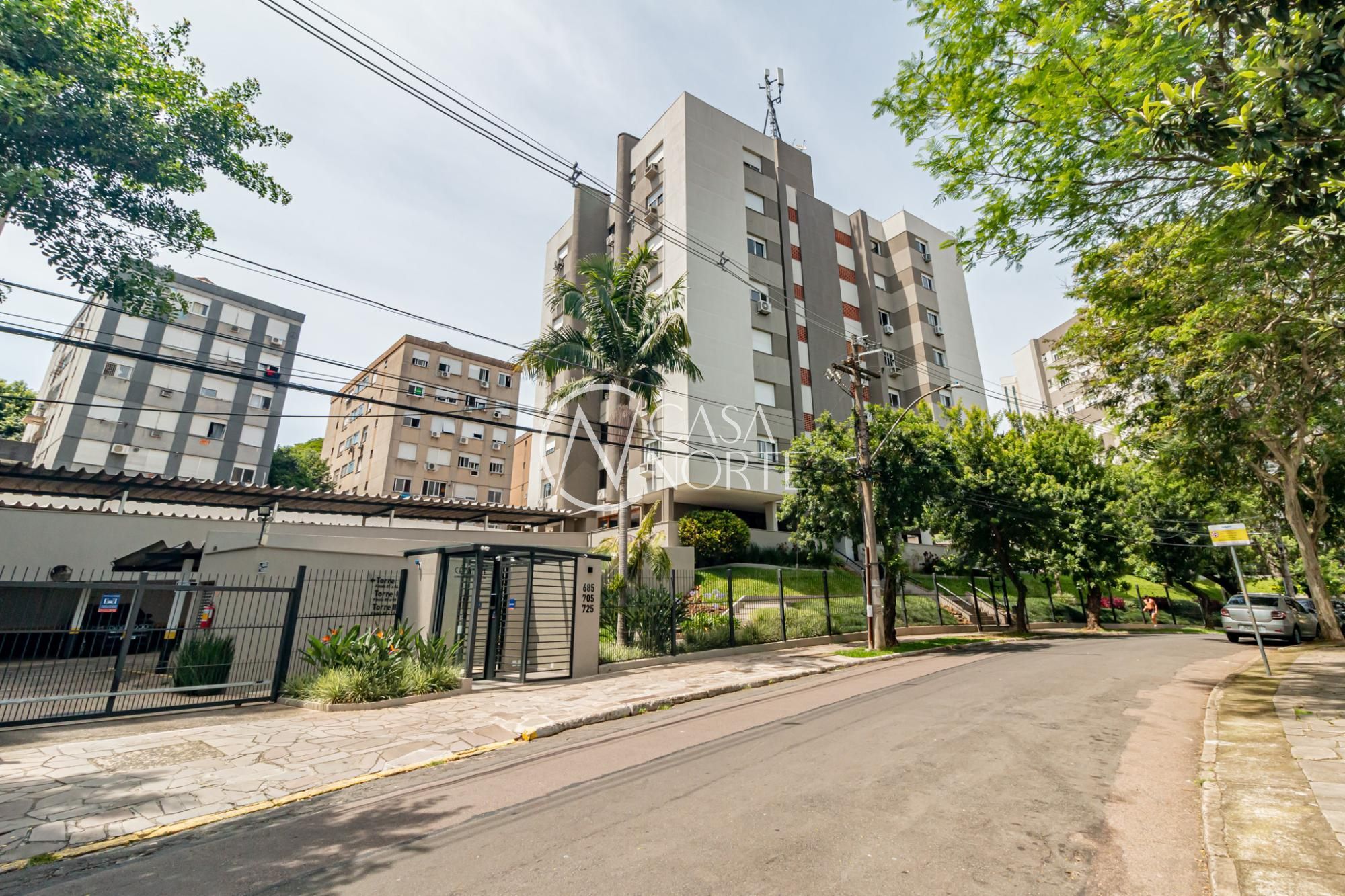 Apartamento à venda com 3 quartos, 88m², 1 suíte, 1 vaga, Rua Cipó no bairro Passo da Areia em Porto Alegre