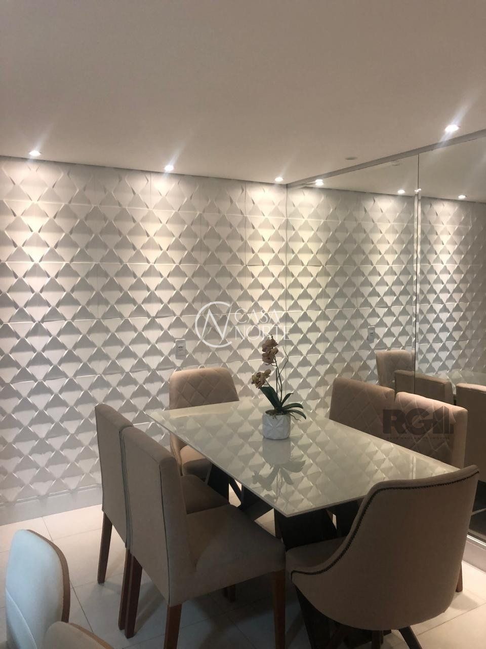 Apartamento à venda com 2 quartos, 72m², 1 suíte, 1 vaga, Avenida Bento Gonçalves no bairro Partenon em Porto Alegre