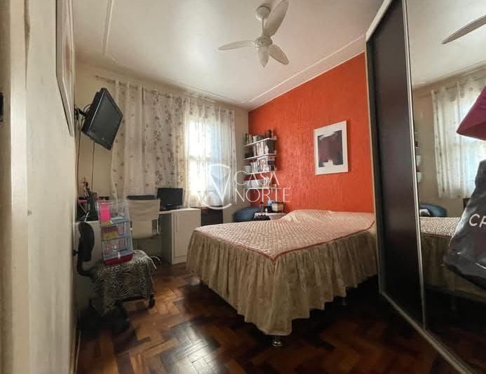 Apartamento à venda com 2 quartos, 50m², Rua Açores no bairro Passo da Areia em Porto Alegre