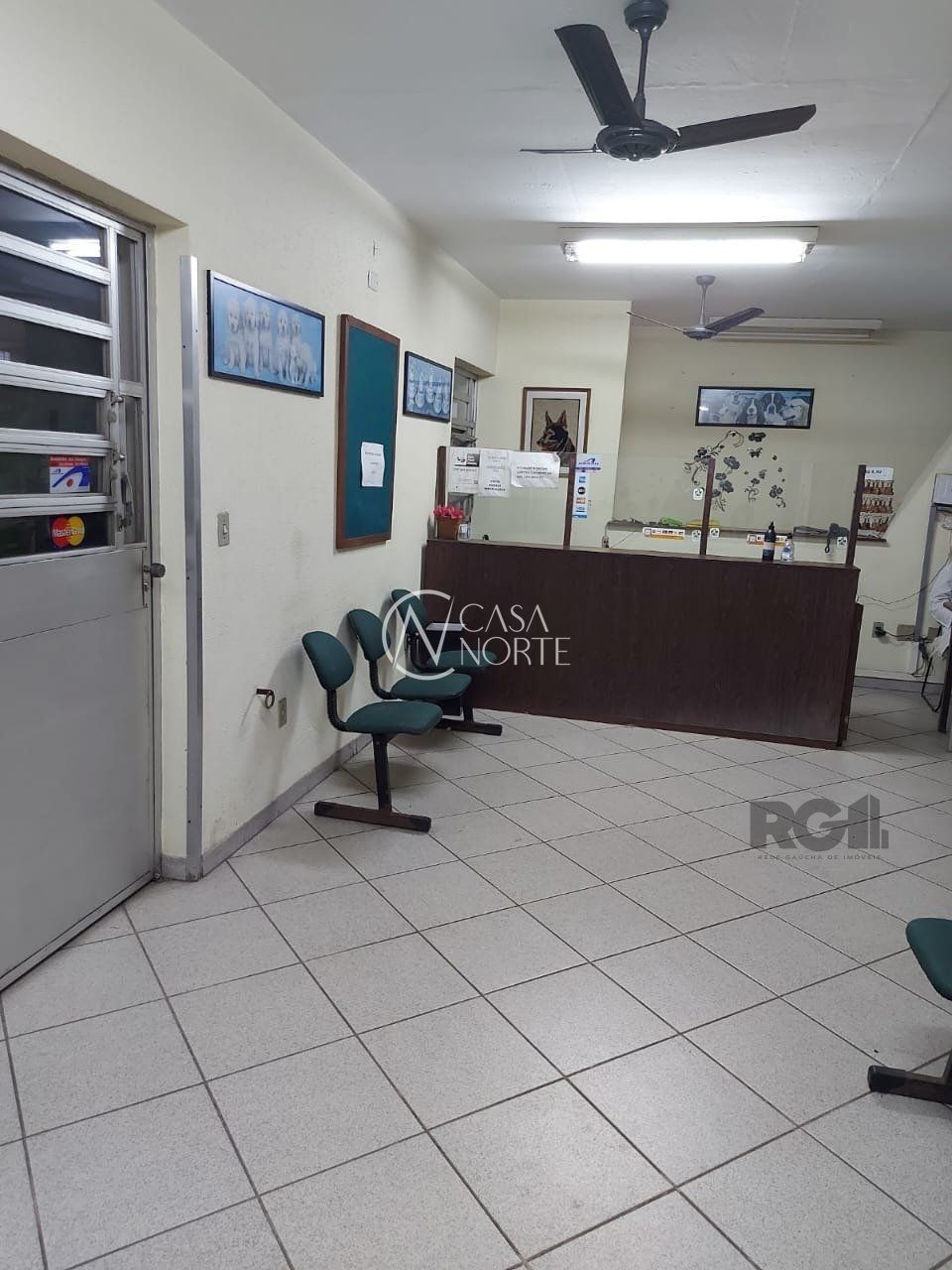 Casa Comercial à venda , 480m², Avenida Saturnino de Brito no bairro Vila Jardim em Porto Alegre