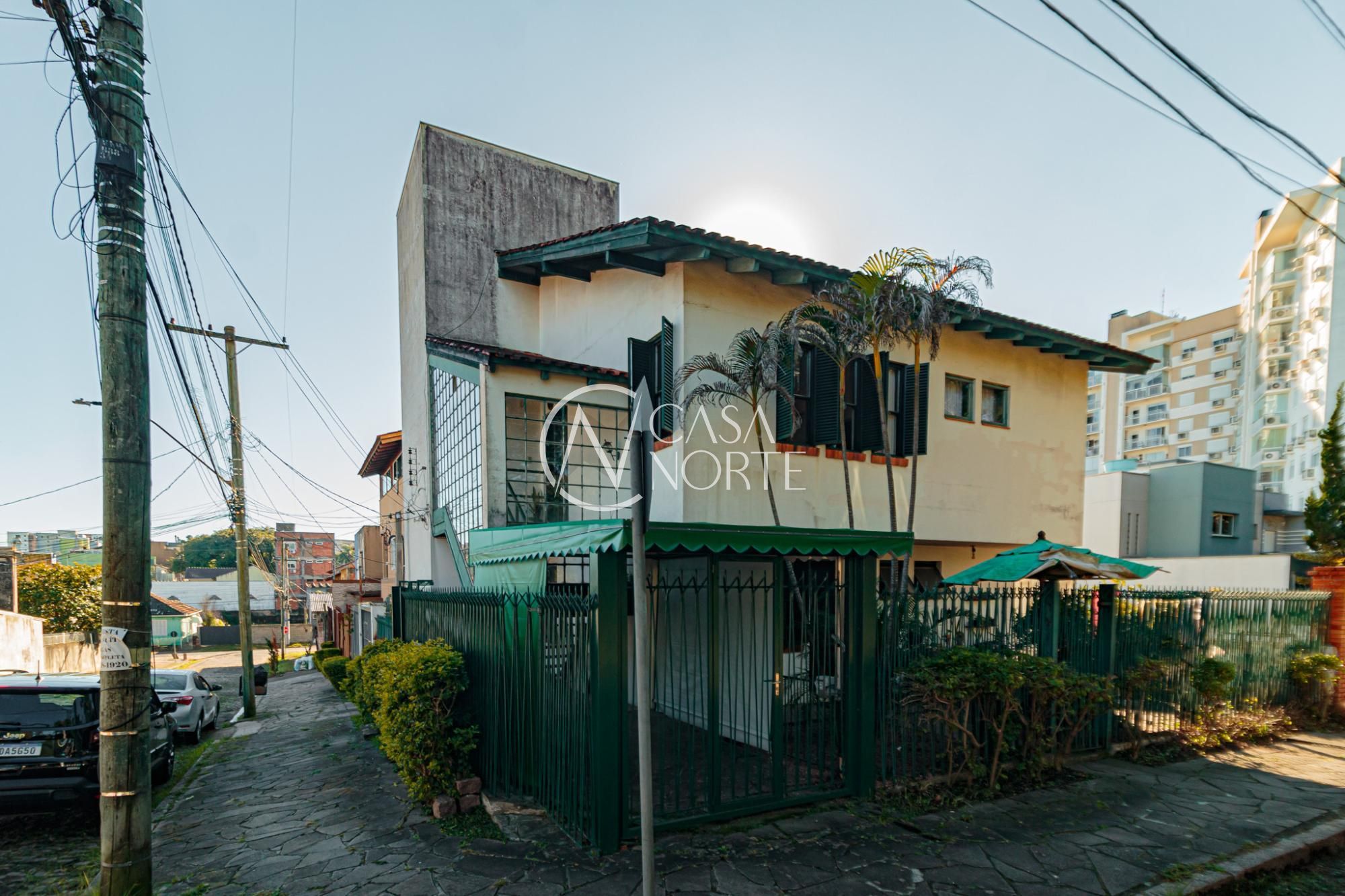 Apartamento à venda com 2 quartos, 79m², 1 vaga, Rua Nove de Março no bairro Vila Ipiranga em Porto Alegre