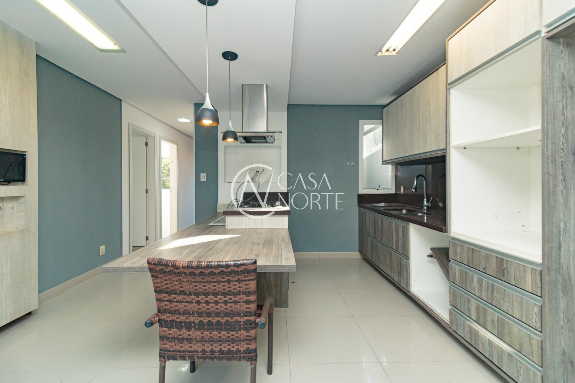 Casa à venda com 4 quartos, 104m², 2 vagas, Rua Engenheiro Walter Boehl no bairro Vila Ipiranga em Porto Alegre