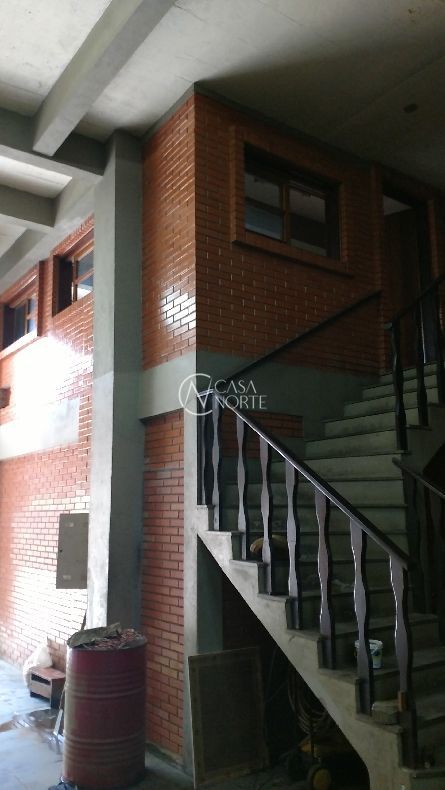 Pavilhão à venda com 2 quartos, 210m², 2 vagas, Avenida Nilo Ruschel no bairro Morro Santana em Porto Alegre