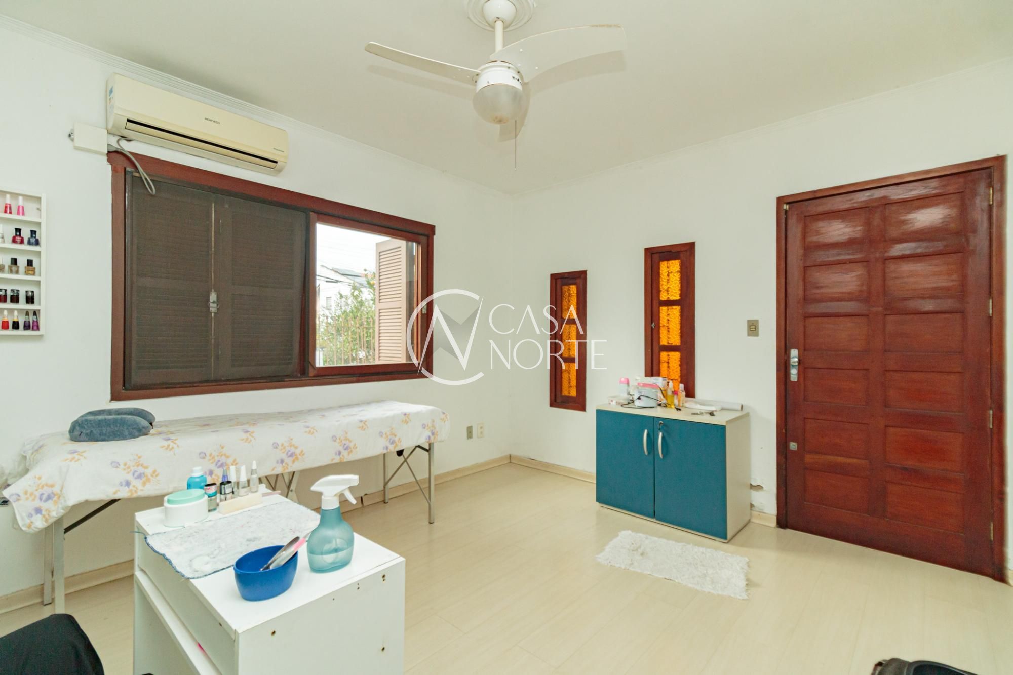 Casa à venda com 3 quartos, 180m², 1 suíte, 2 vagas, Rua Coronel João Pacheco de Freitas no bairro Jardim Itu em Porto Alegre