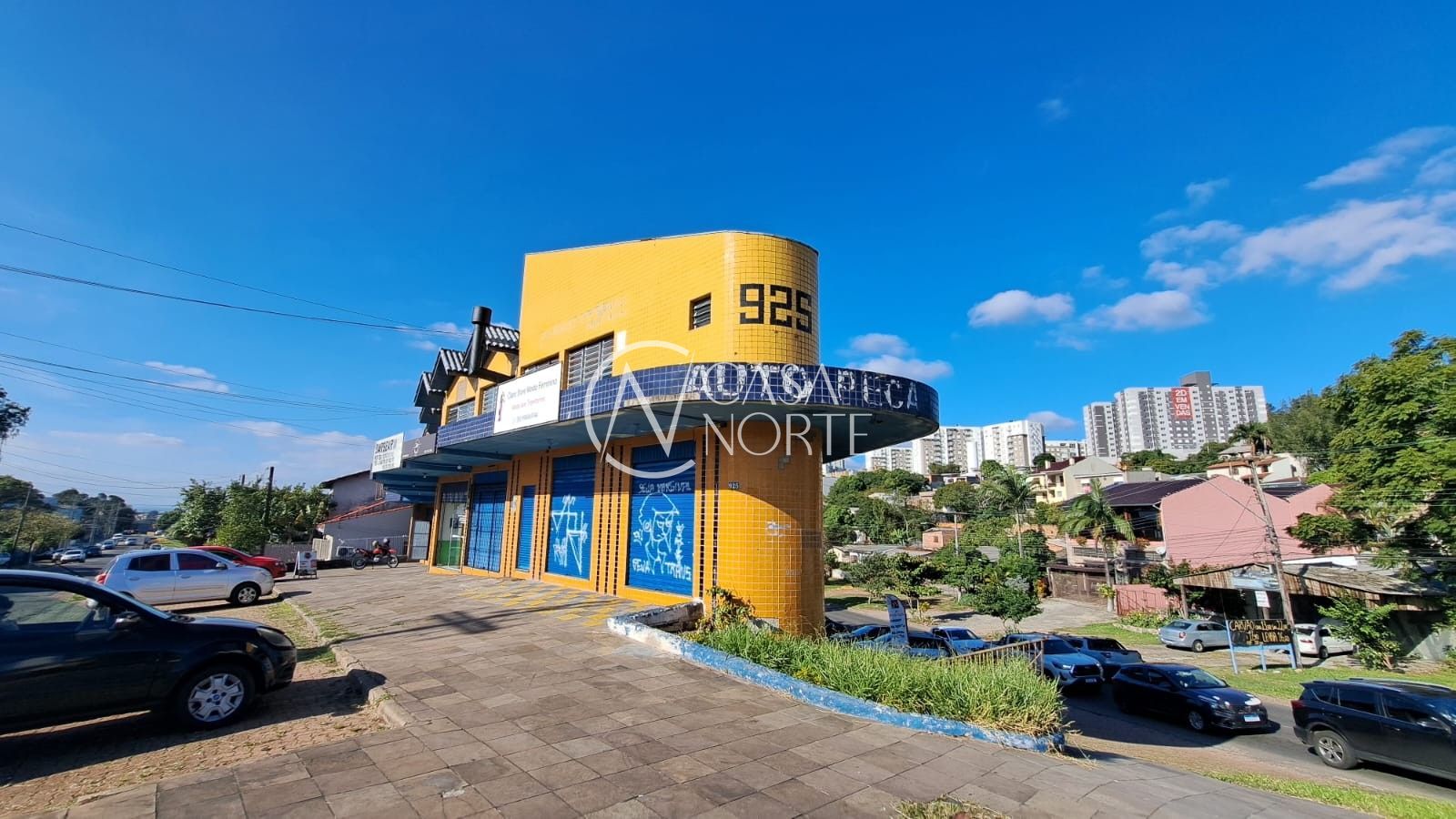 Loja à venda com 1 quarto, 30m², 2 vagas, Avenida Ipê no bairro Vila Jardim em Porto Alegre