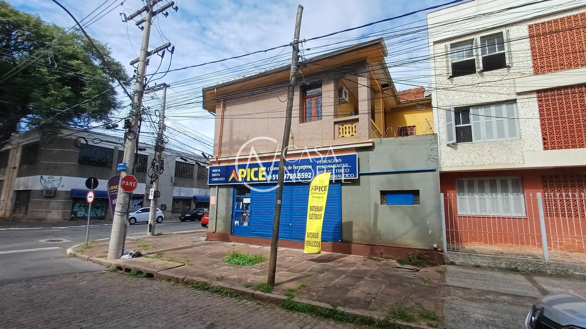 Prédio Comercial à venda com 3 quartos, 310m², Avenida Presidente Franklin Roosevelt no bairro São Geraldo em Porto Alegre