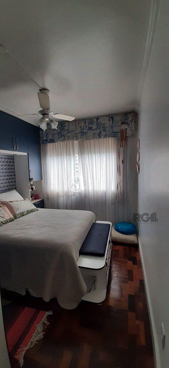 Apartamento à venda com 3 quartos, 74m², 1 vaga, Rua Domingos Seguezio no bairro Vila Ipiranga em Porto Alegre