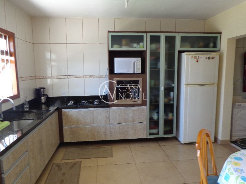 Casa de Condomínio à venda com 2 quartos, 225m², 1 suíte, 1 vaga, Rua Adalberto Severo de Moraes no bairro Passo das Pedras em Porto Alegre