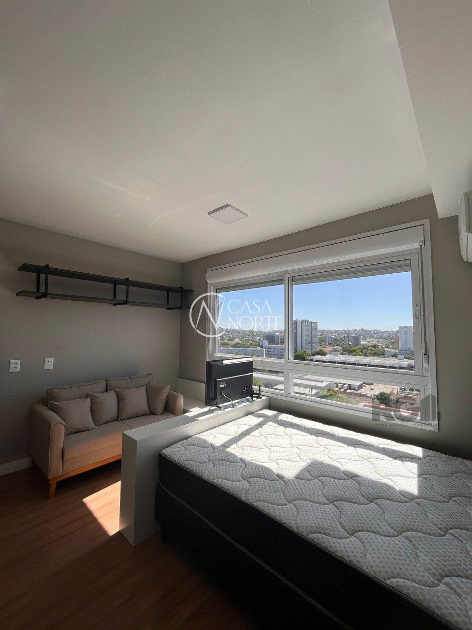 Loft à venda com 1 quarto, 27m², 1 vaga, Avenida dos Cubanos no bairro Partenon em Porto Alegre