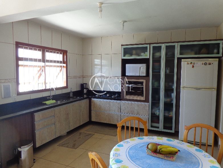 Casa de Condomínio à venda com 2 quartos, 225m², 1 suíte, 1 vaga, Rua Adalberto Severo de Moraes no bairro Passo das Pedras em Porto Alegre