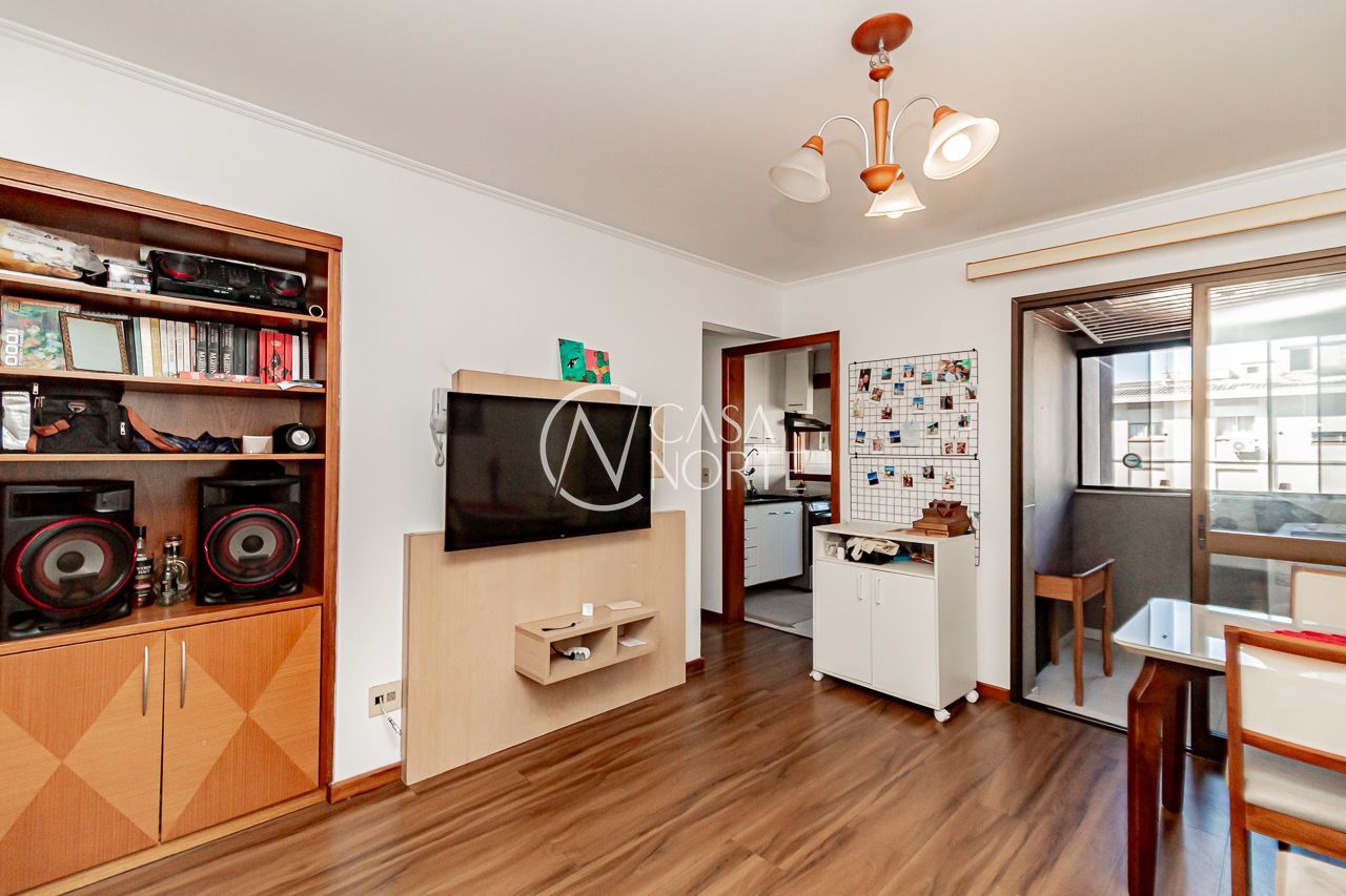 Apartamento à venda com 2 quartos, 70m², 1 suíte, 1 vaga, Rua Marco Polo no bairro Cristo Redentor em Porto Alegre