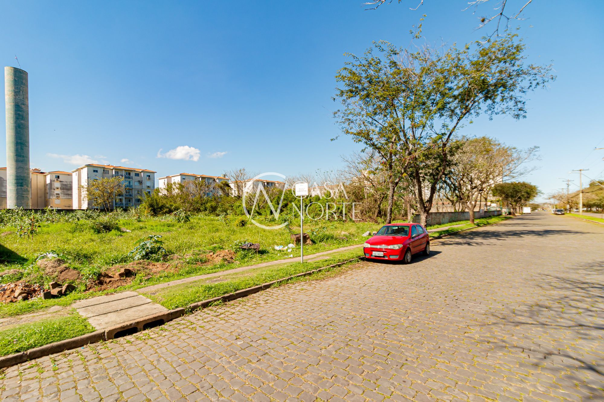 Terreno à venda  com 6150m², Rua José Aloisio Filho no bairro Humaitá em Porto Alegre