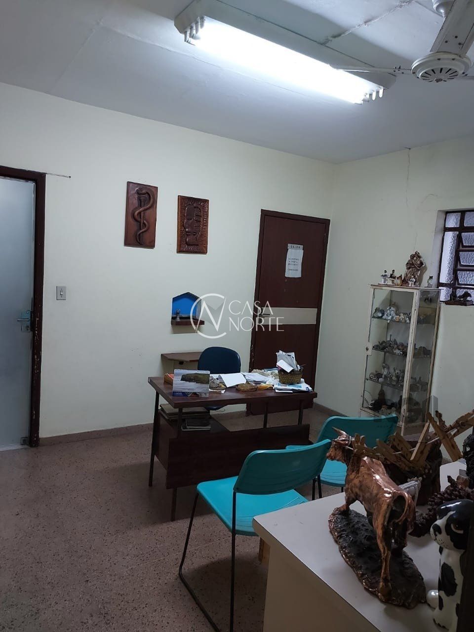 Casa Comercial à venda , 480m², Avenida Saturnino de Brito no bairro Vila Jardim em Porto Alegre