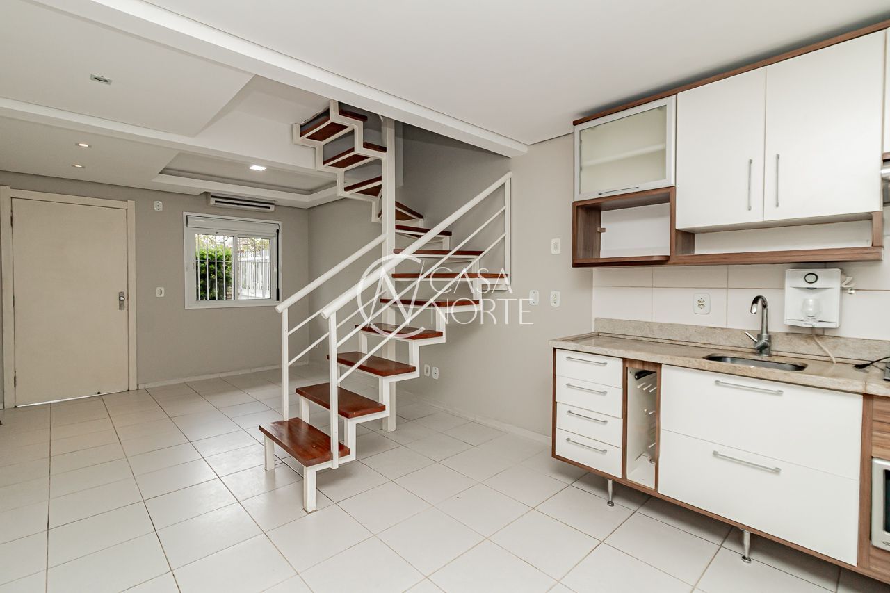 Casa de Condomínio à venda com 3 quartos, 96m², 1 suíte, 1 vaga, Avenida Juca Batista no bairro Cavalhada em Porto Alegre