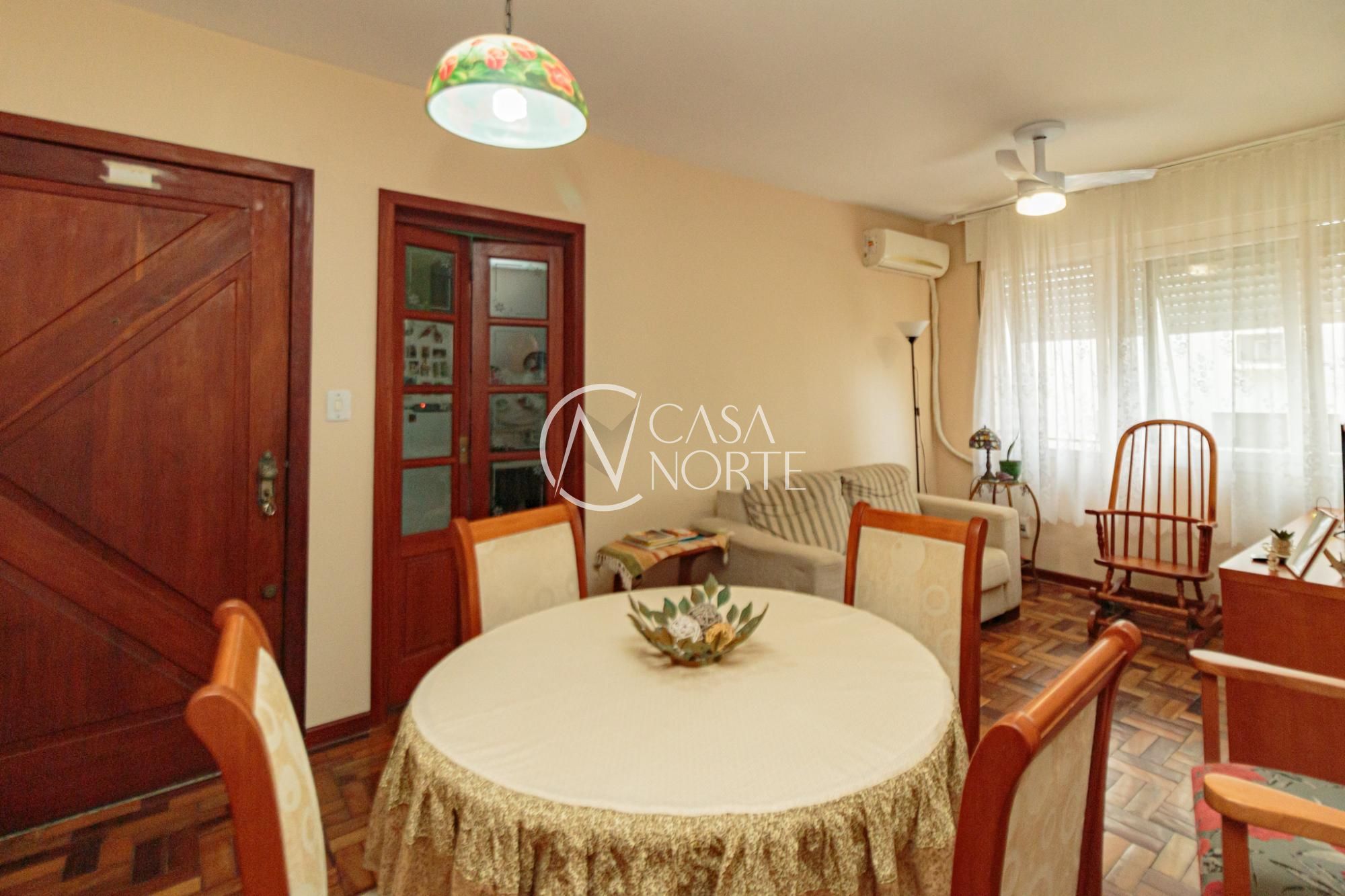 Apartamento à venda com 2 quartos, 59m², Rua Sapê no bairro Passo da Areia em Porto Alegre