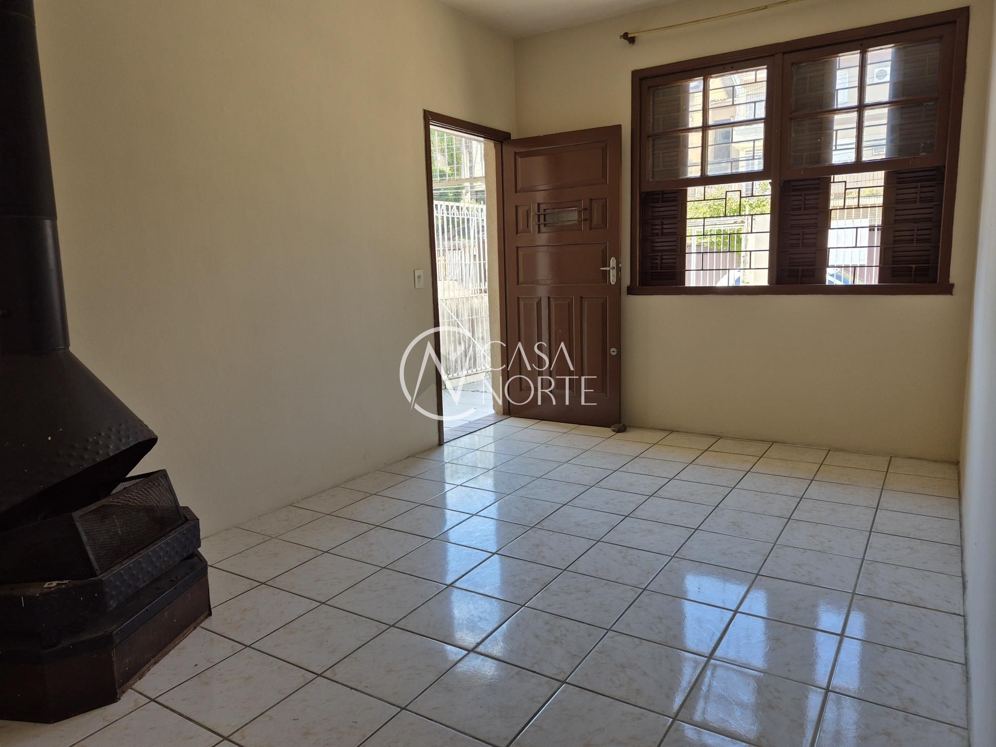 Casa à venda com 4 quartos, 82m², 1 suíte, 2 vagas, Rua Platão no bairro Jardim Sabará em Porto Alegre