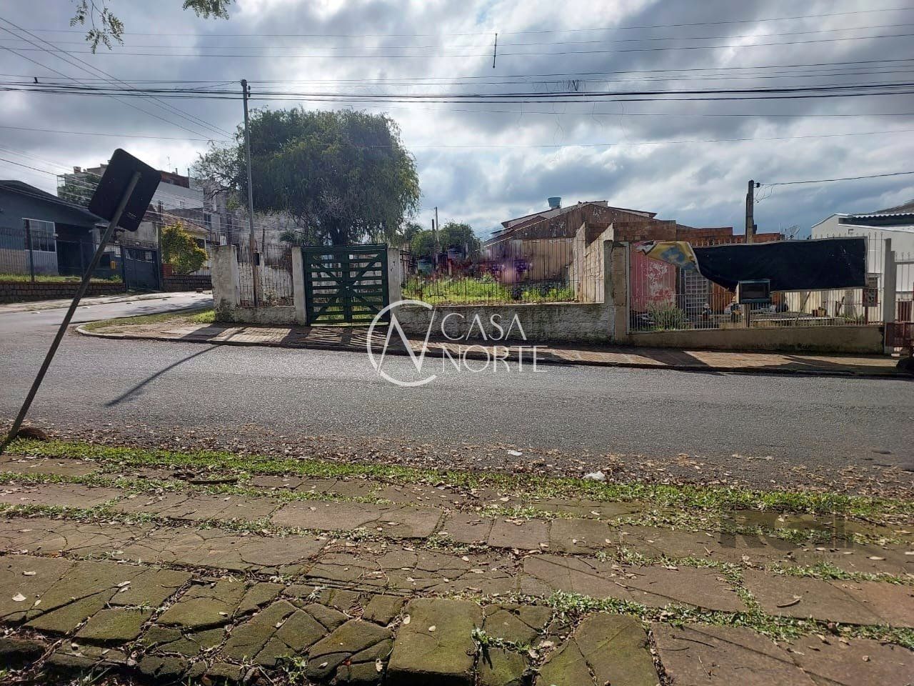 Terreno à venda  com 300m², Rua Leopoldo Bettiol no bairro Jardim Sabará em Porto Alegre