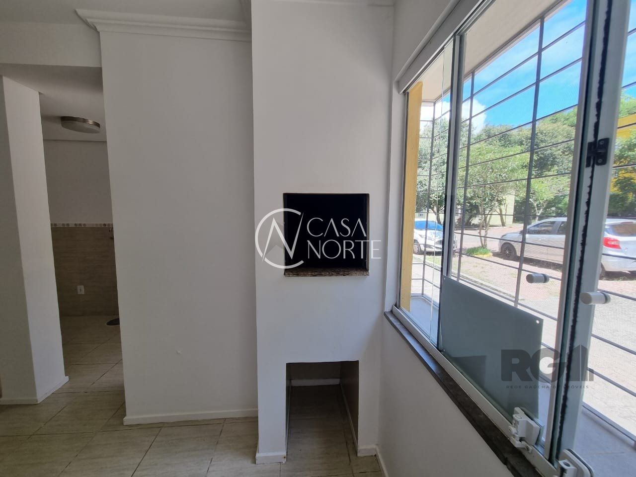 Apartamento à venda com 2 quartos, 54m², 1 vaga, Rua Mura no bairro Guarujá em Porto Alegre