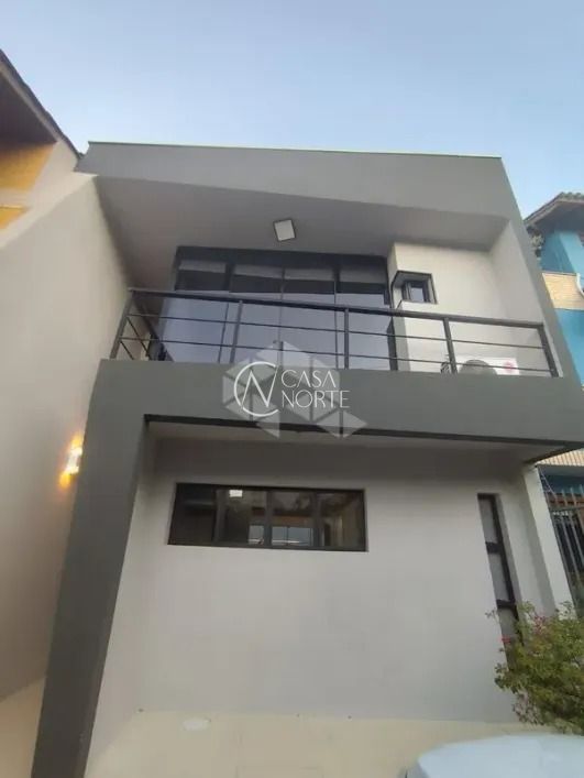 Casa à venda com 3 quartos, 157m², 1 suíte, 2 vagas, Avenida Altos do Santa Rita no bairro Aberta dos Morros em Porto Alegre