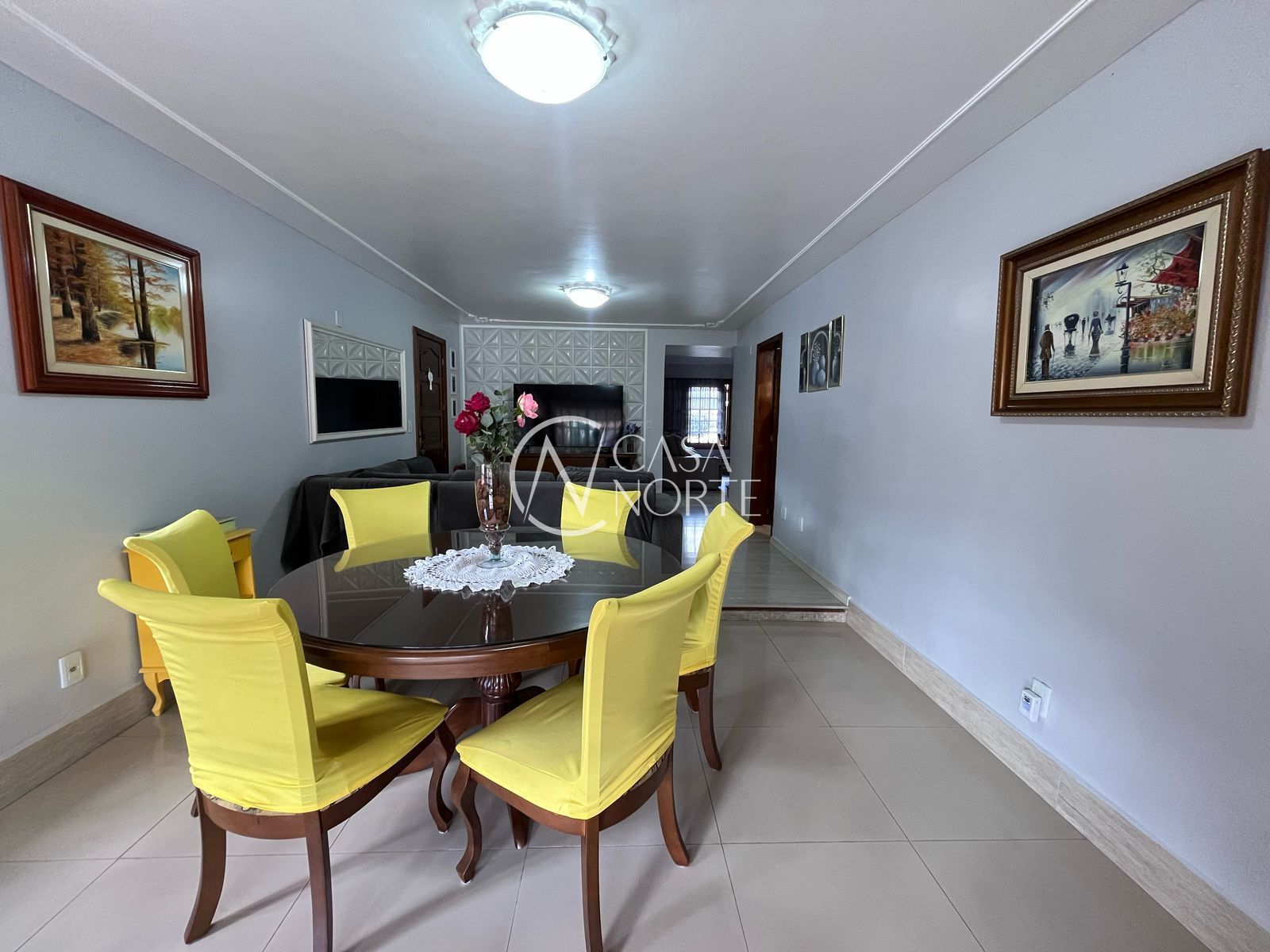 Casa à venda com 4 quartos, 227m², 1 suíte, 3 vagas, Rua Adão Pinheiro da Silva no bairro Ipanema em Porto Alegre