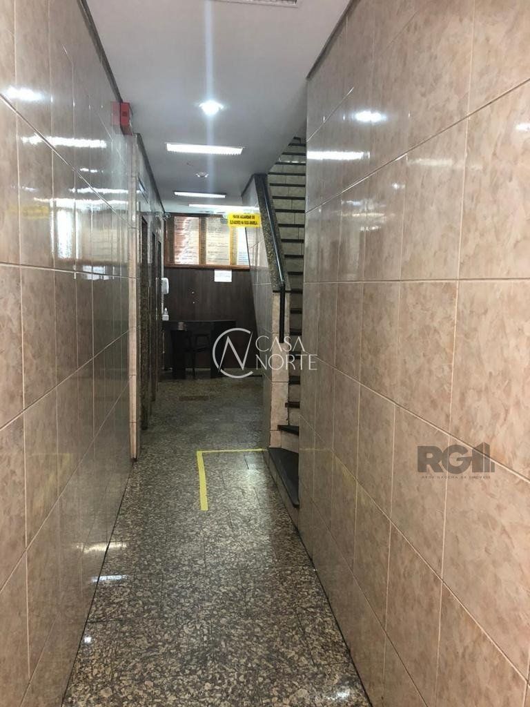 Sala Comercial à venda , 44m², Rua Vigario José Inácio no bairro Centro Histórico em Porto Alegre