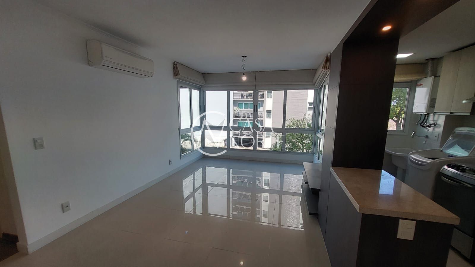 Apartamento à venda com 2 quartos, 69m², 1 suíte, 1 vaga, Rua Doutor Barcelos no bairro Tristeza em Porto Alegre