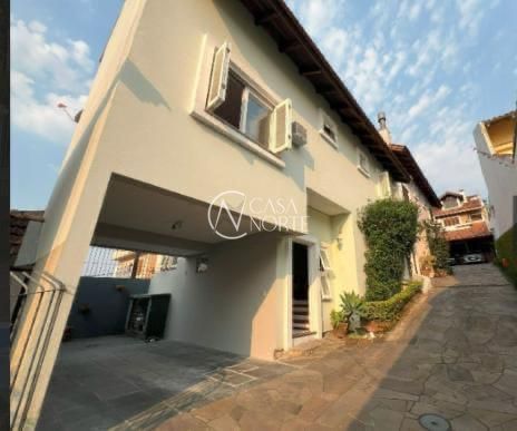 Casa de Condomínio à venda com 3 quartos, 151m², 1 suíte, 2 vagas, Padre João Batista Reus no bairro Tristeza em Porto Alegre