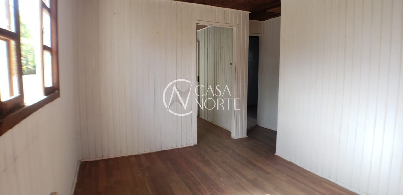 Casa à venda com 2 quartos, 85m², 3 vagas, Rua Reinaldo Muller no bairro Ponta Grossa em Porto Alegre