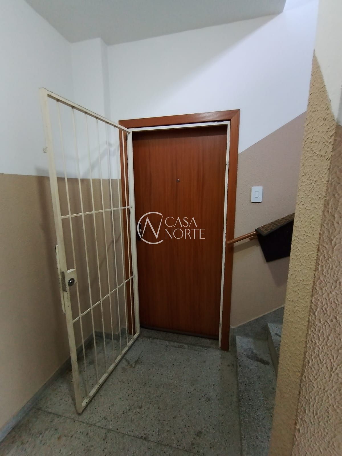 Apartamento à venda com 2 quartos, 56m², 1 vaga, Travessa Escobar no bairro Camaquã em Porto Alegre