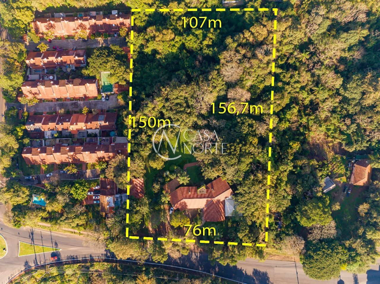 Terreno à venda  com 14000m², Avenida da Cavalhada no bairro Cavalhada em Porto Alegre